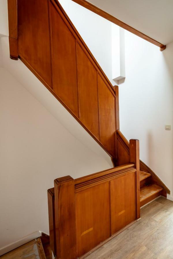 Big Baron Villa Брюж Екстериор снимка